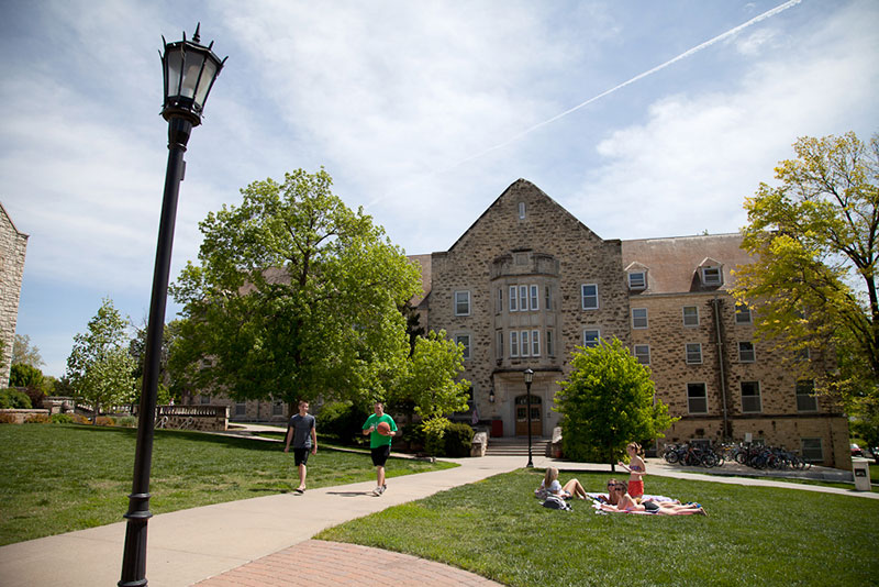 http://housing.k-state.edu/images/living-options/putnam/putnam-1.jpg